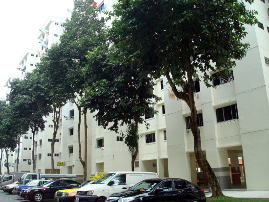 Yishun Street 22 thumbnail photo
